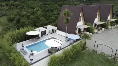 کلبه سه خوابه استخردار آبگرم کینگ