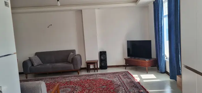 آپارتمان یک خوابه خورشید تابان 2