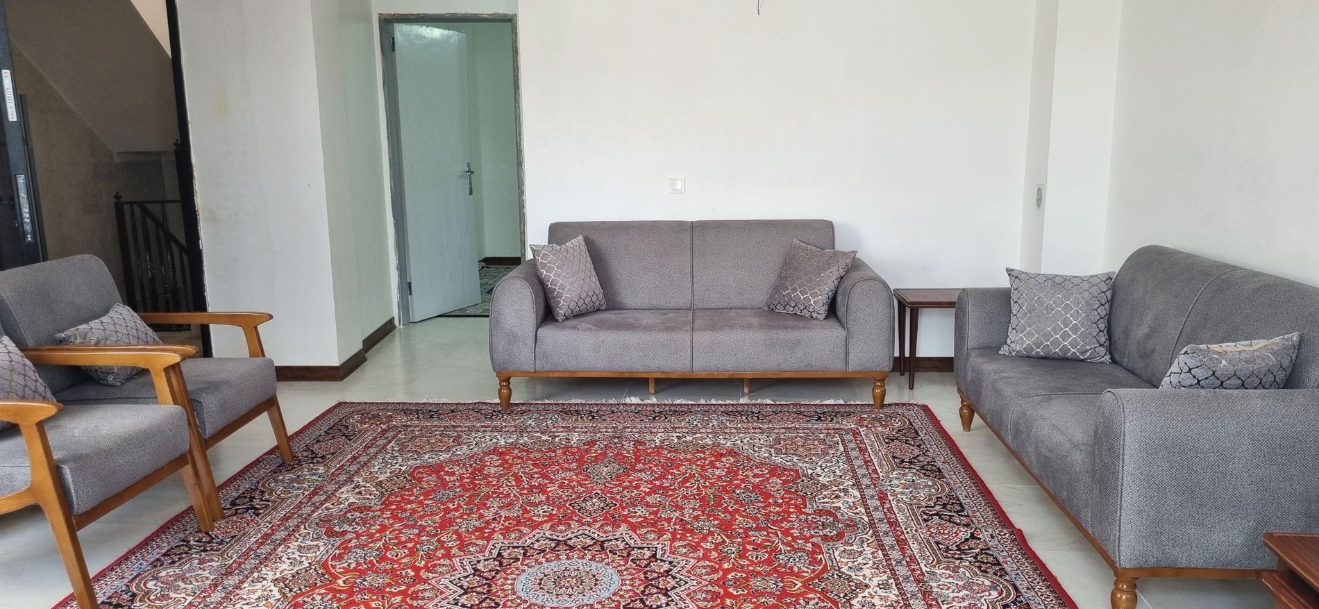آپارتمان یک خوابه خورشید تابان 2