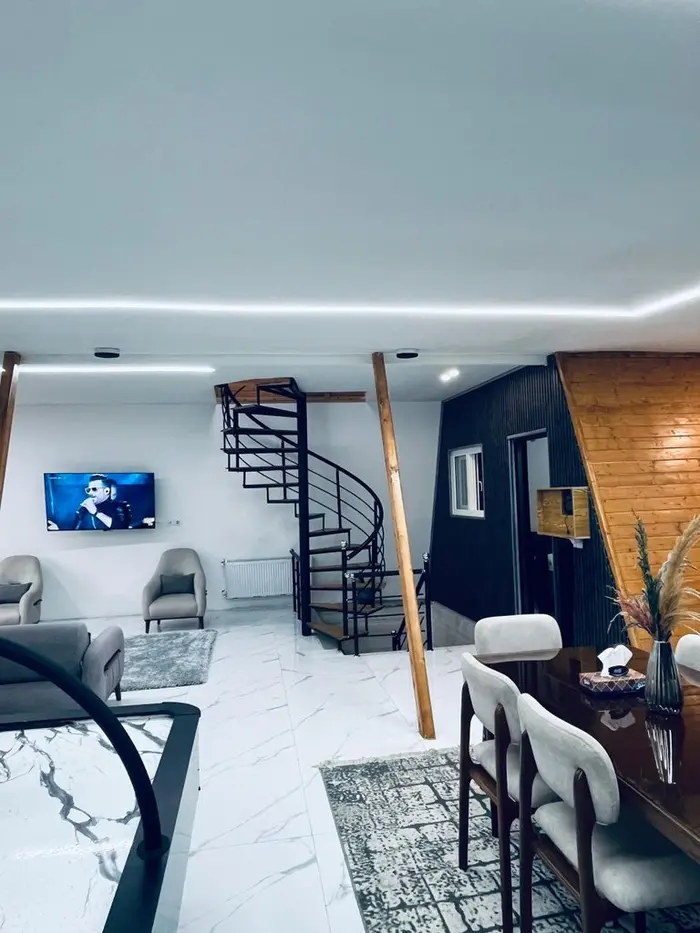 کلبه سه خوابه جنگلی استخردار ترمک