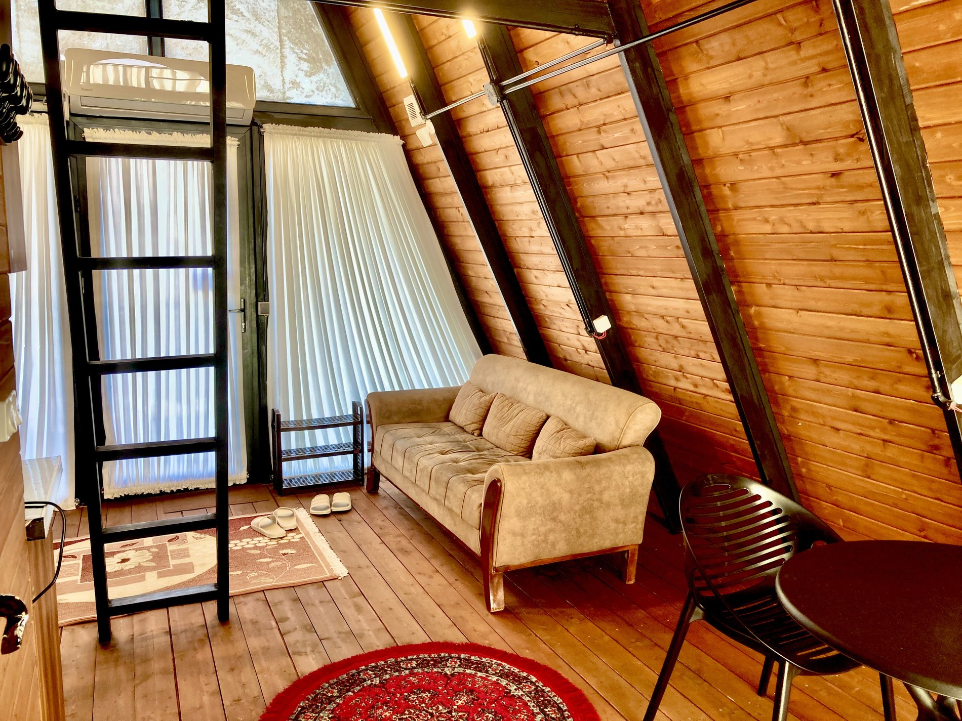 یکخوابه دوبلکس سوئیسی میراث 4