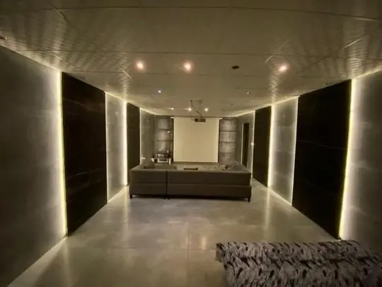 ویلا سه خوابه استخردار آبگرم کاهو - طبقه _1 سینما و خواب 3