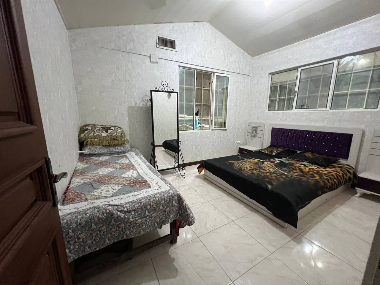 دوخوابه استخردار آبگرم مادر