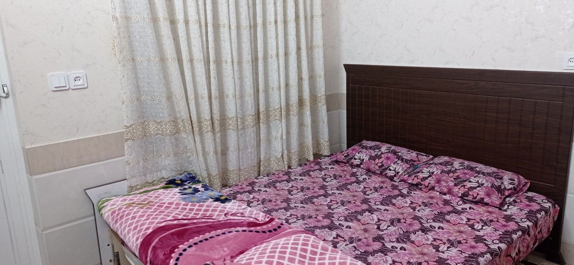 ویلا یک خوابه ستاره طلایی