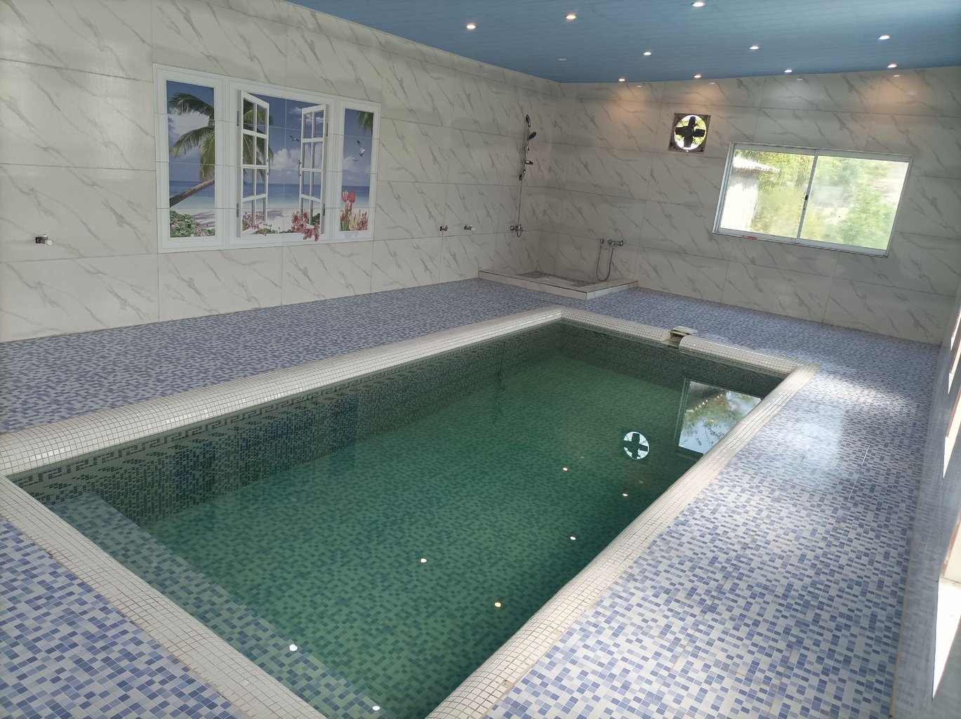 ویلا دوخوابه استخردار آبگرم رضا 24