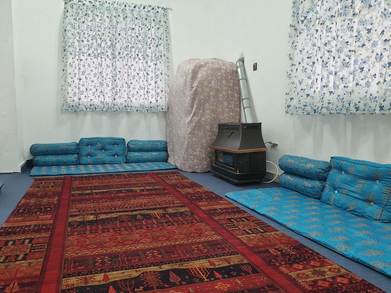 ویلا سه خوابه دوستی