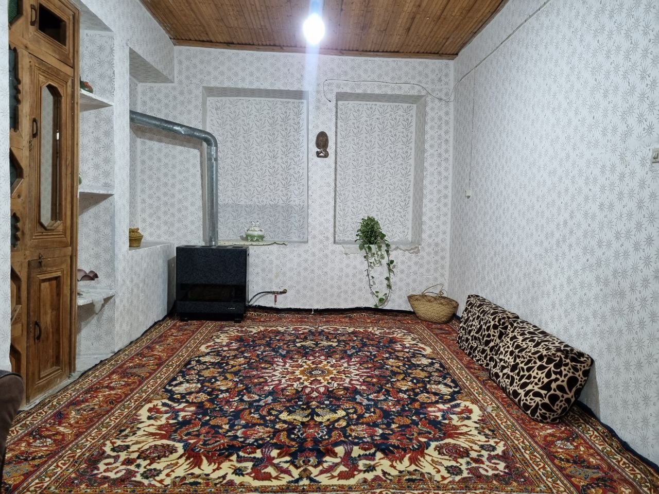 کلبه یک خوابه جنگلی تی تی گل