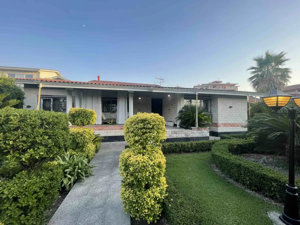 ویلا سه خوابه دهکده ساحلی 777 - نمای ویلا 