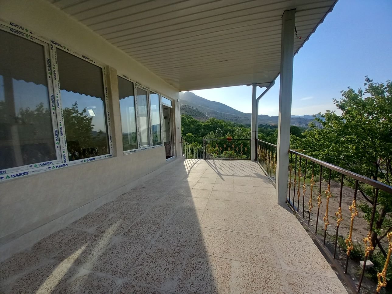 ویلا ویلا باغ جنگلی کلیبر