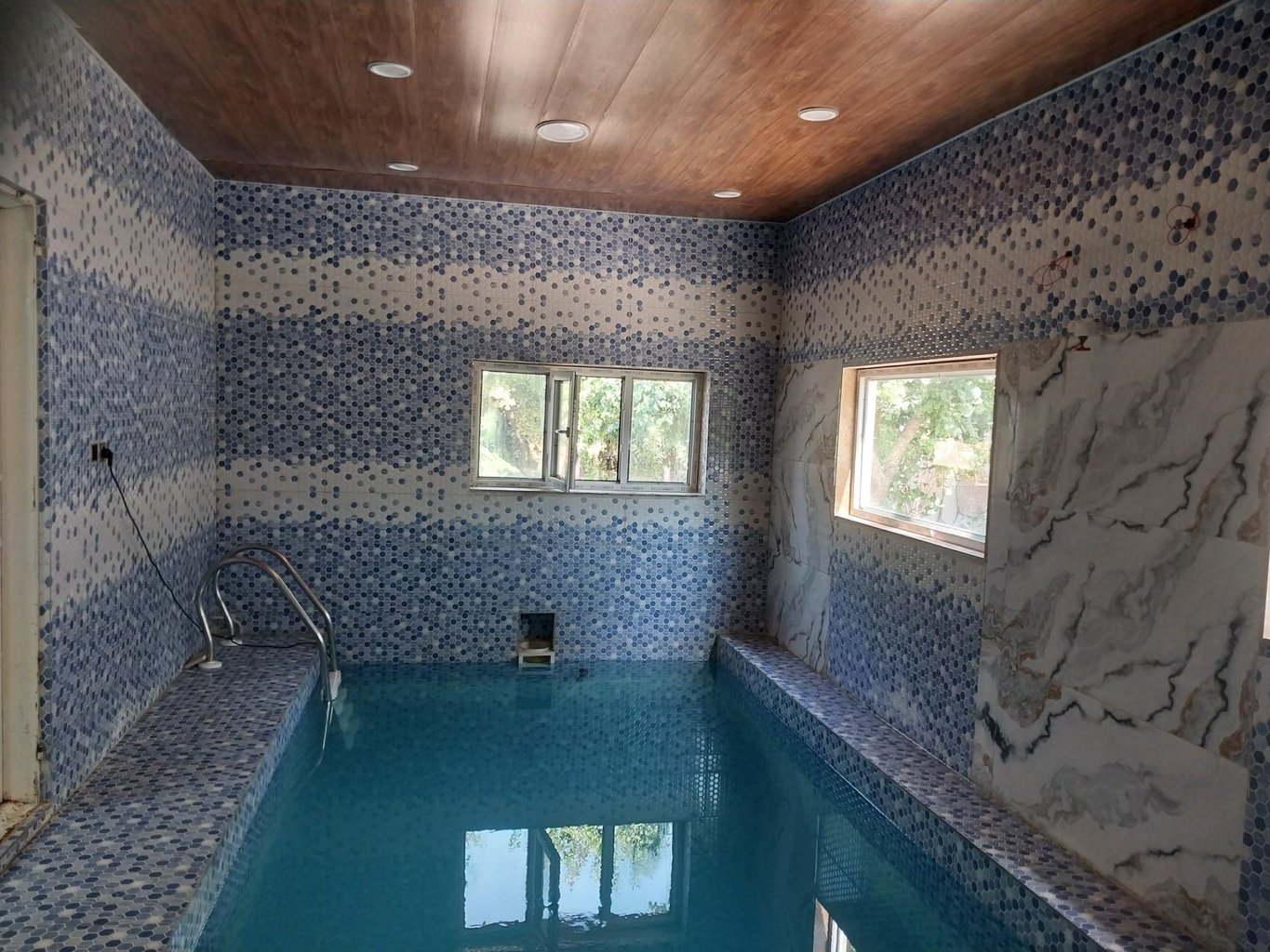 دوخوابه استخردار آبگرم فردوسیه