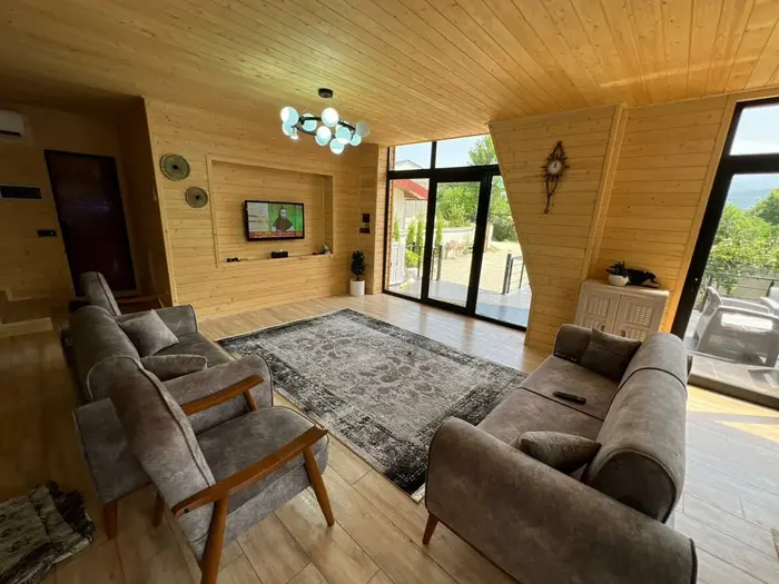 کلبه دوخوابه استخردار آبگرم نارون