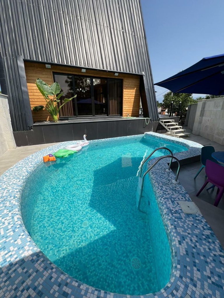 دوخوابه استخردار آبگرم نارون