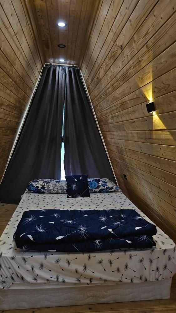 یک خوابه استخردار آبگرم میجان