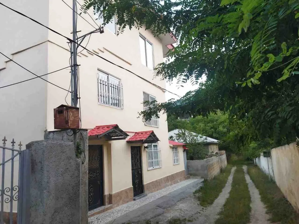 ویلا یک خوابه کوهستانی اکراسر - انتخاب عنوان تصویر