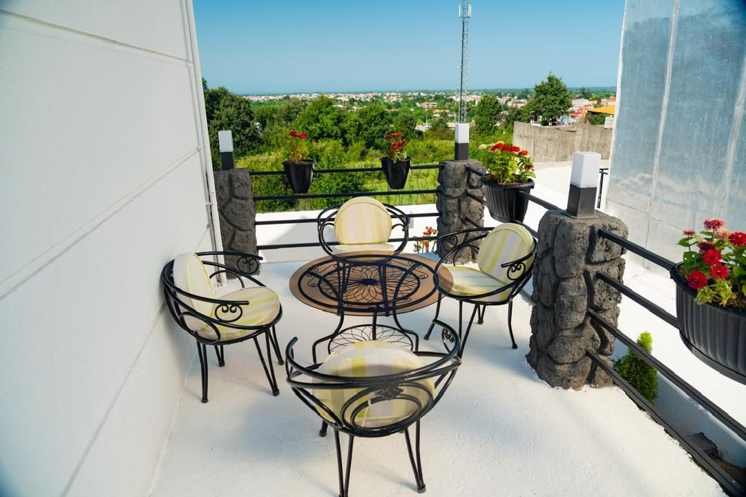 دوخوابه سوئیسی استخردار آبگرم شوکا