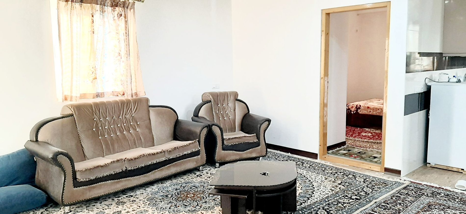 یک خوابه عمارت پدر ۲