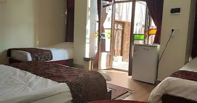 اقامتگاه سنتی آریو - واحد چهارتخته