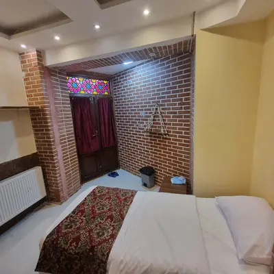 اقامتگاه سنتی آریو - واحد دو نفره توئین