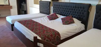 اقامتگاه سنتی آریو - واحد چهارتخته