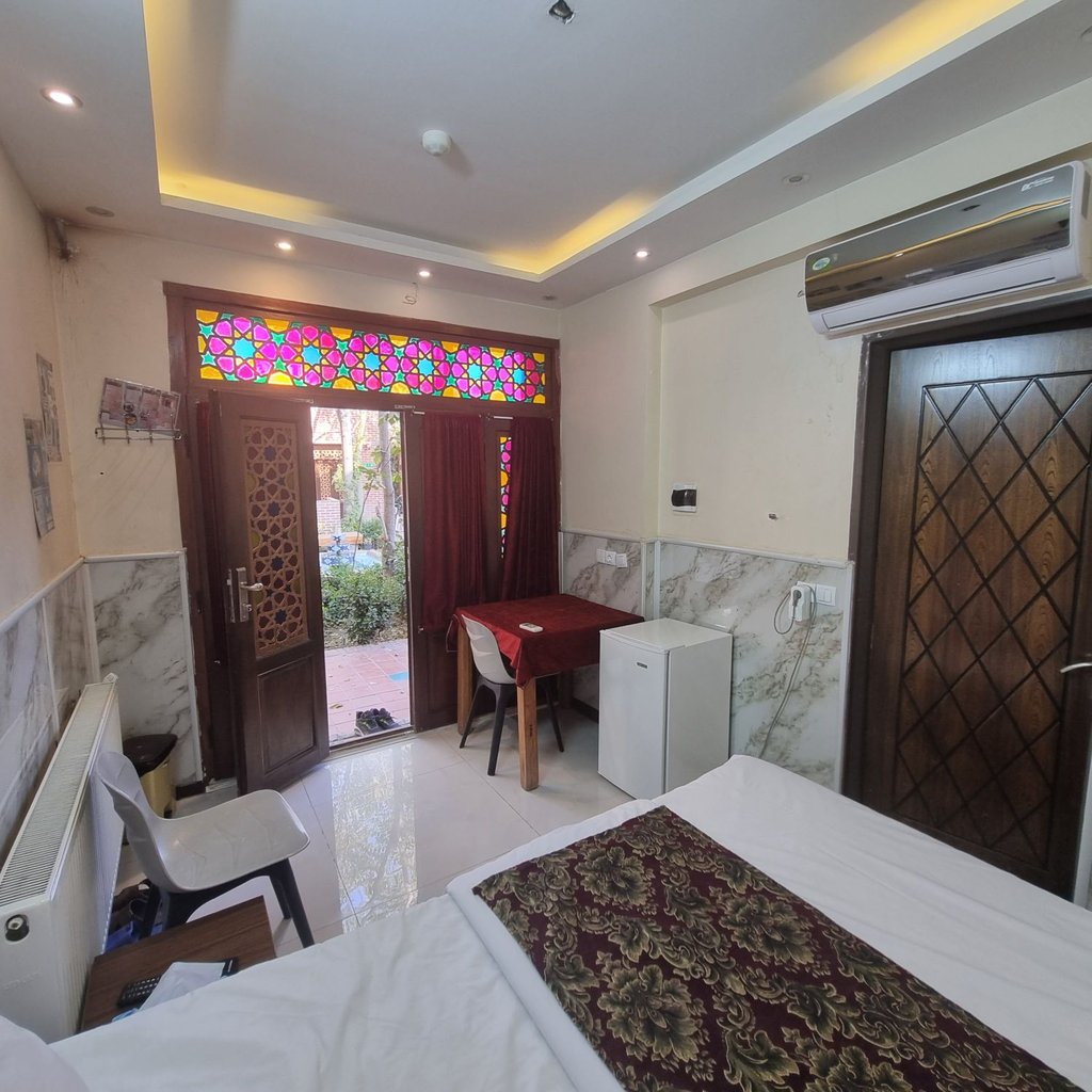 اقامتگاه سنتی آریو - واحد دوتخته دبل