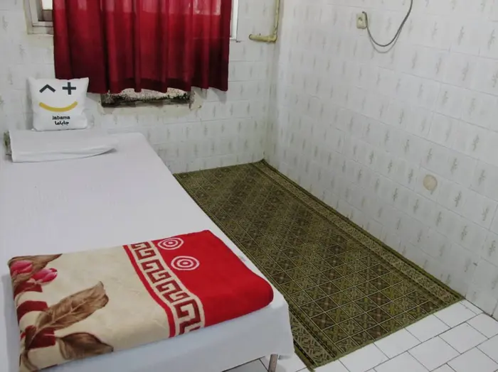 مسافرخانه ولیعصر - واحد یک تخته