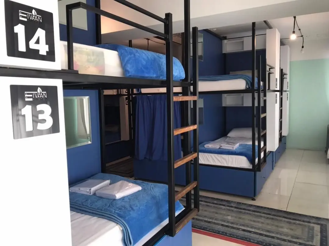 ایوان - واحد دو تخته ستاره