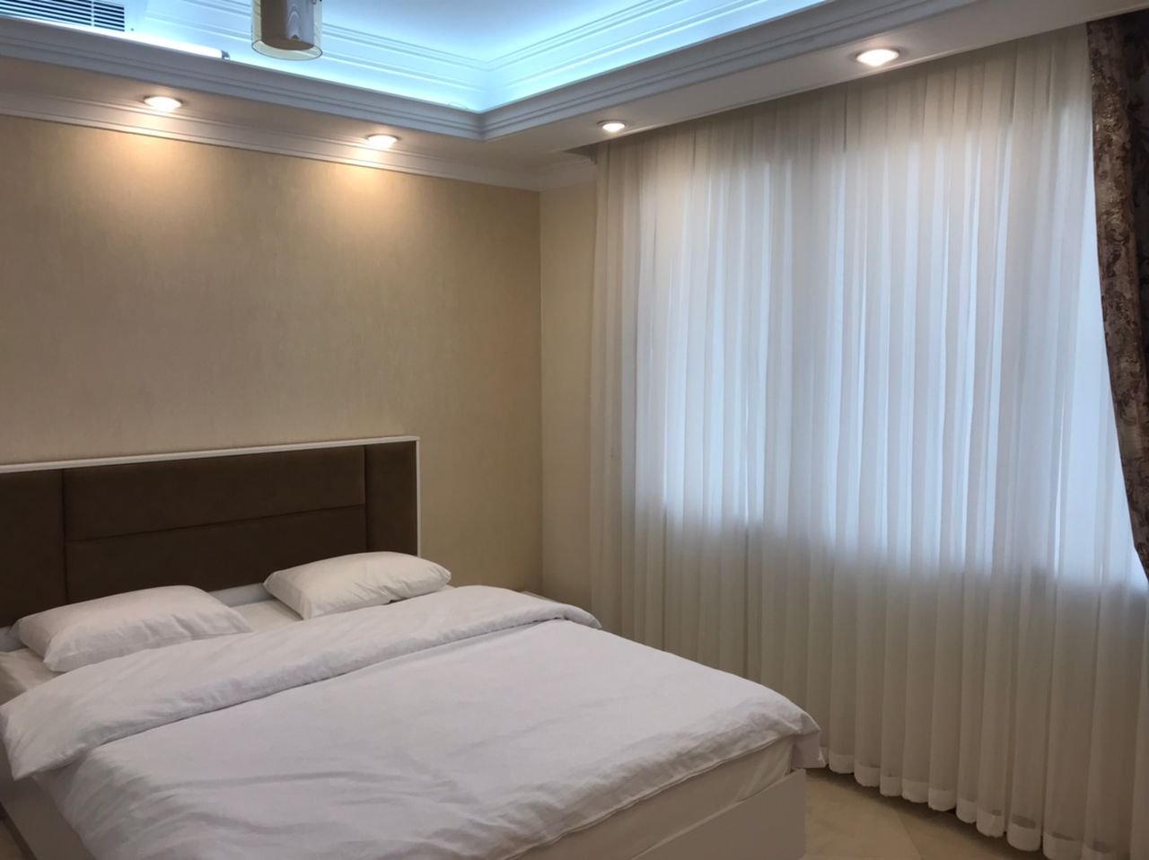 آپارتمان دوخوابه پاسداران واحد ۱۵