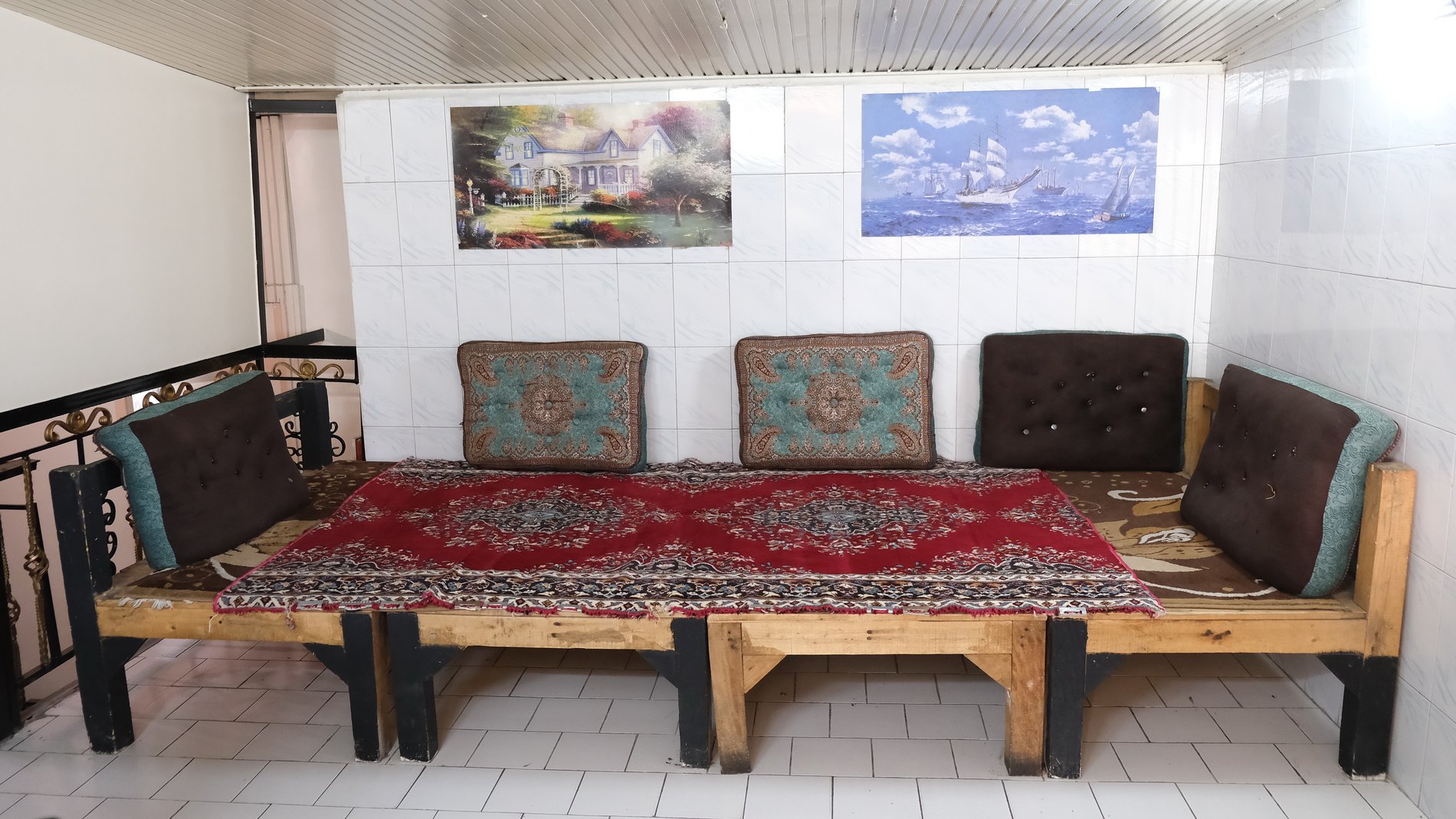 مسافرخانه آرین - واحد دوتخته 2 بهارستان