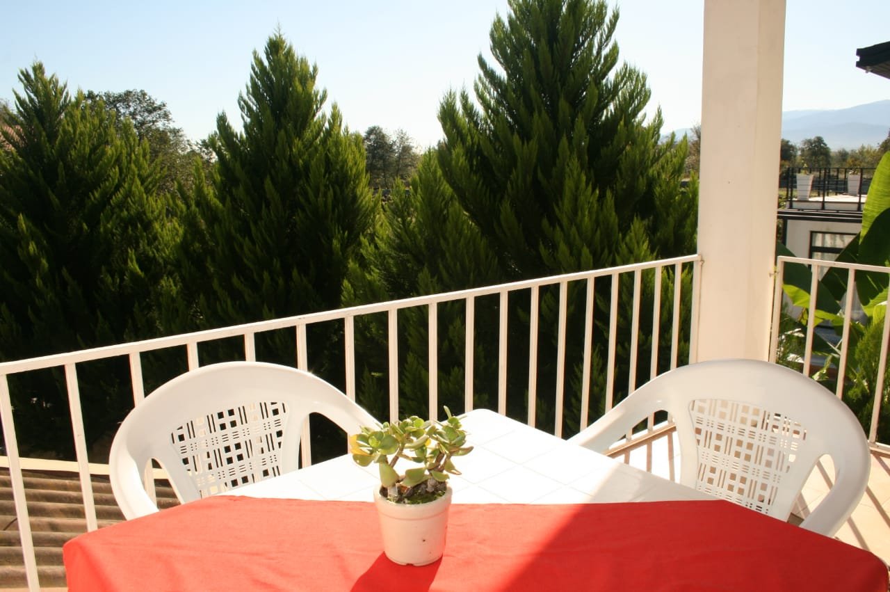 ویلا دوخوابه جنگلی گیتارا