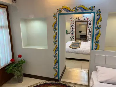 اقامتگاه سنتی طاها - واحد ۱۱