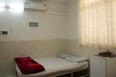 مجتمع اقامتی موسوی - واحد پنج تخته 201