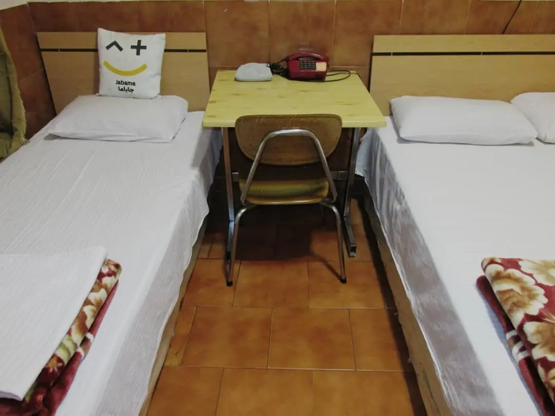 مسافرخانه مهران ولیعصر - واحد سه تخته 3