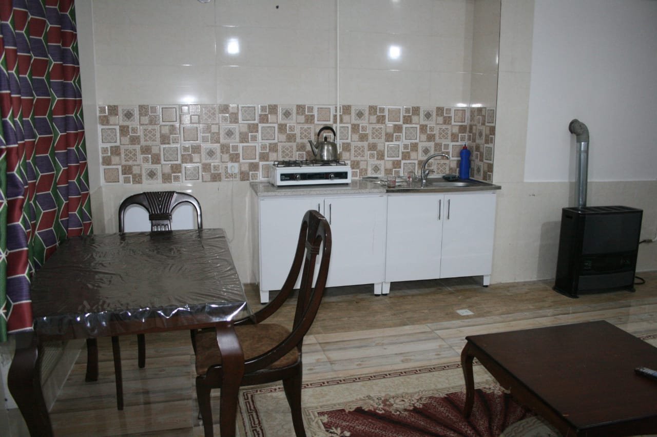 یک خواب نهارخوران ۳