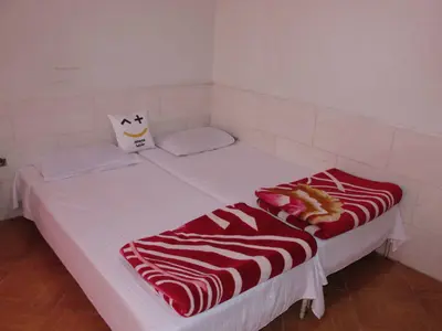 مسافرخانه ولیعصر - واحد سه تخته