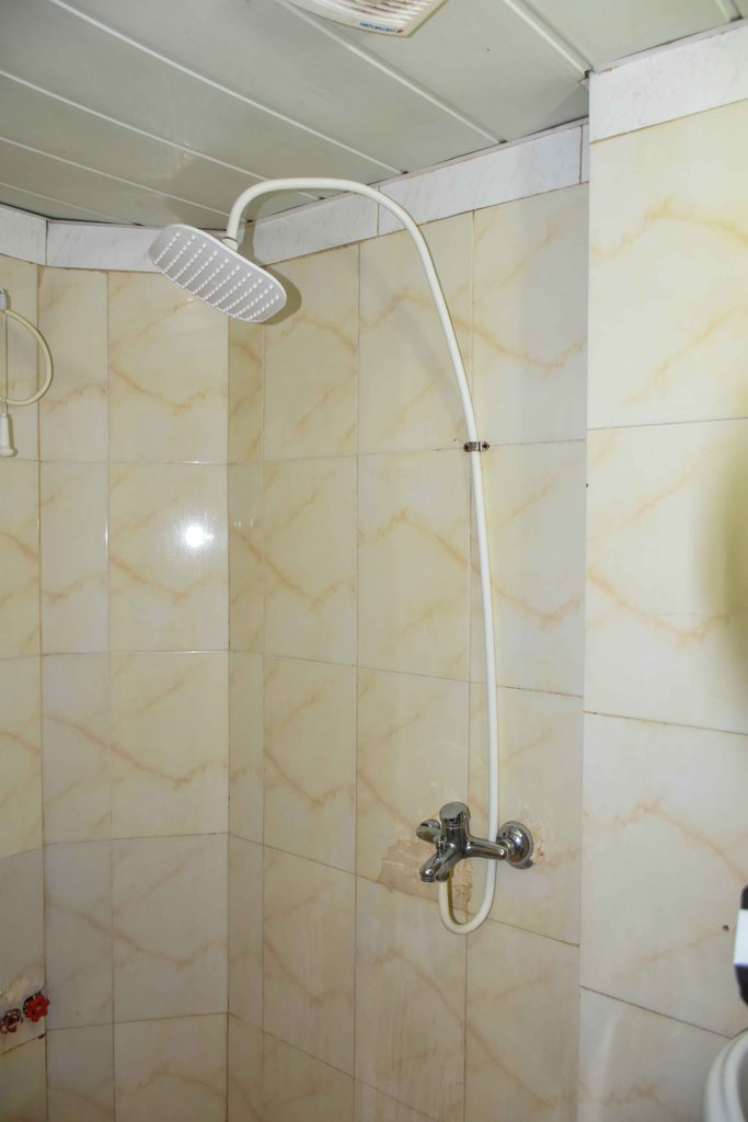 اجاره سوئیت حسینی واحد چهارتخته پنج نفره مشهد