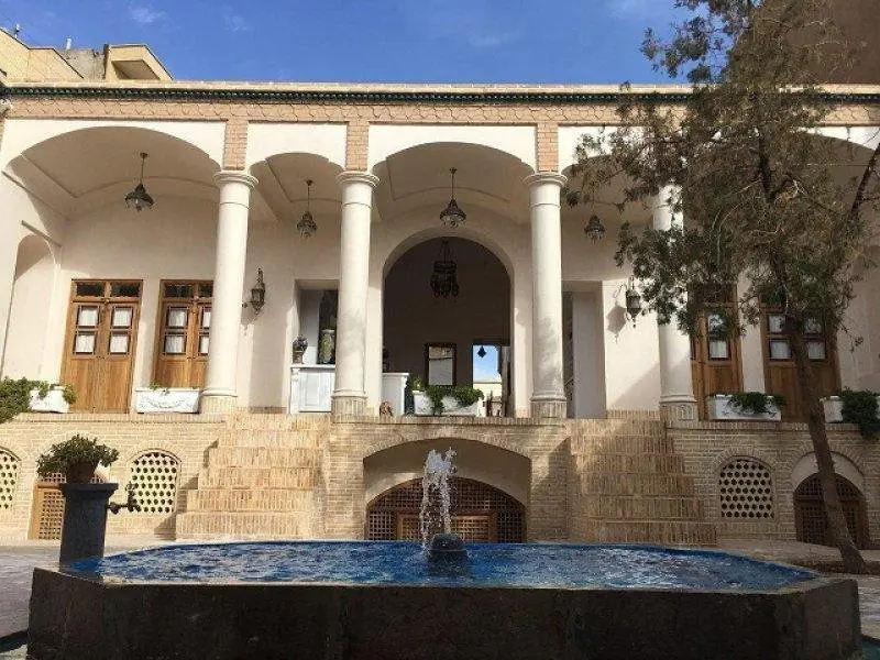 اقامتگاه سنتی آریانا - واحد دبل زیرزمین ۱۰۳