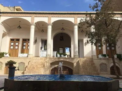 اقامتگاه سنتی آریانا - اتاق 207