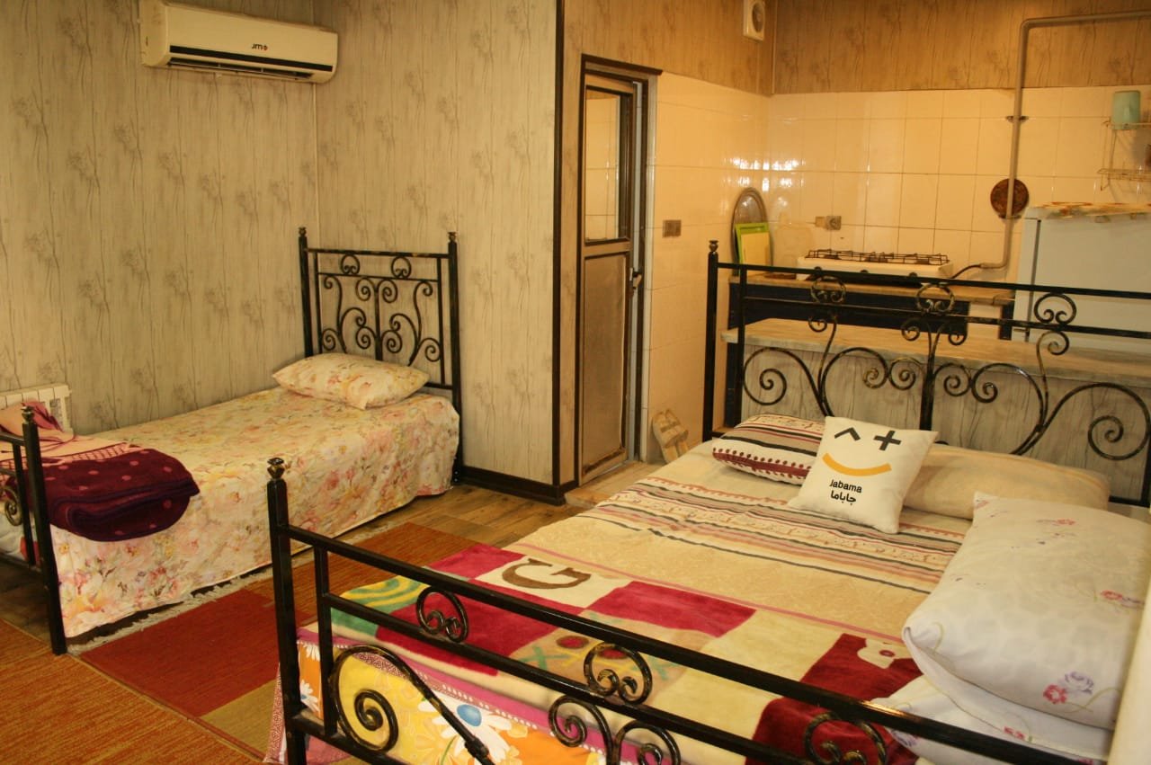 شیراز متل - واحد ۱۳۰