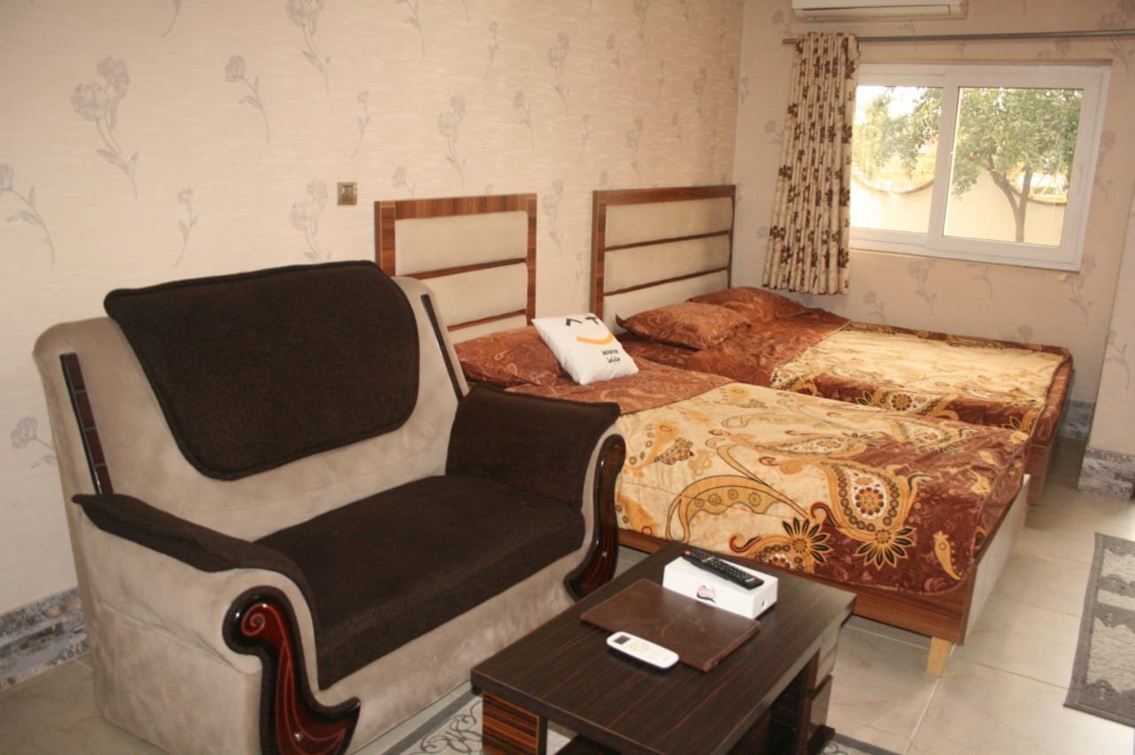 مجتمع اقامتگاهی متل سه کاج - واحد ۹ سه تخته