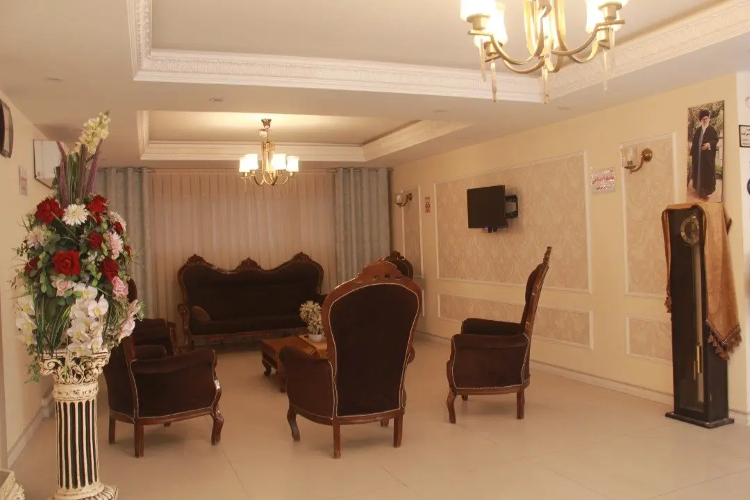 سوئیت دو تخت یزدانیان 304