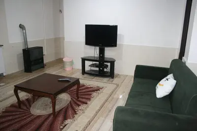 آپارتمان یک خواب نهارخوران ۳