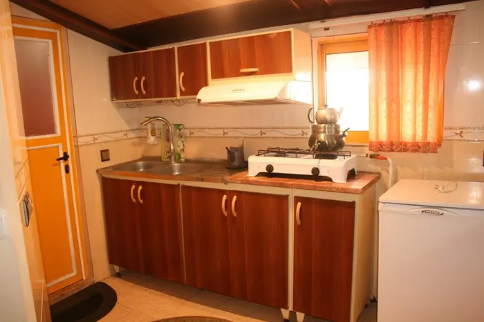 مجتمع اقامتگاهی متل سه کاج - واحد 360