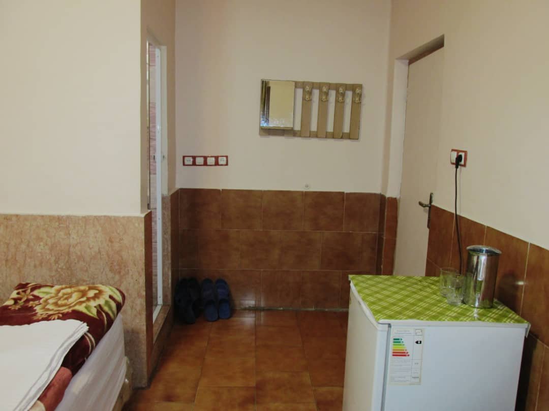 مهران ولیعصر - واحد سه نفره 2