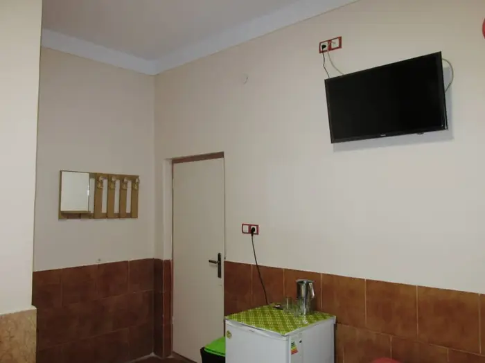 مسافرخانه مهران ولیعصر - واحد دو تخته 3