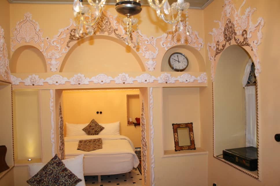 اقامتگاه سنتی داروش - واحد یادمانه