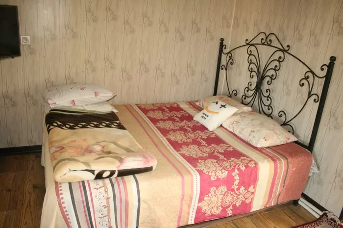 شیراز متل - واحد ۱۲۲