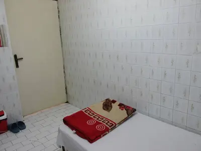 مسافرخانه ولیعصر - واحد یک تخته