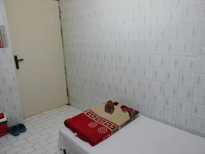 مسافرخانه ولیعصر - واحد یک تخته