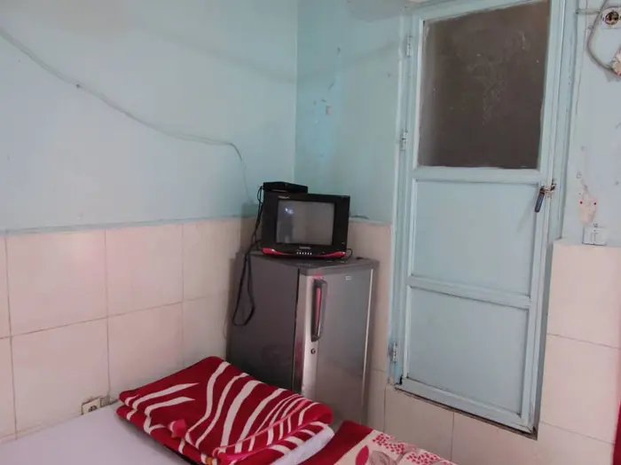 مسافرخانه ولیعصر - واحد دوتخته