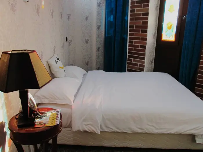 مسافرخانه دابل دریاکنار- اتاق ۲۰۴